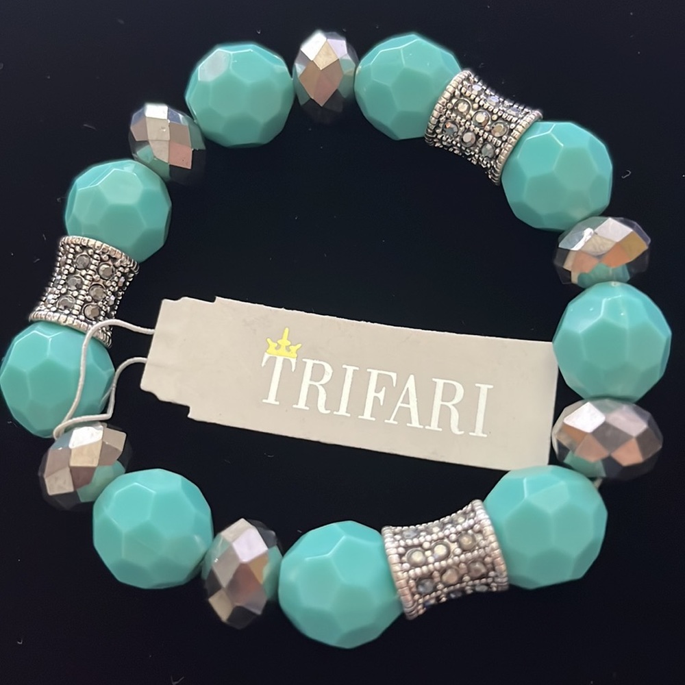 NWT Stretch Trifari Turquoise Bracelet